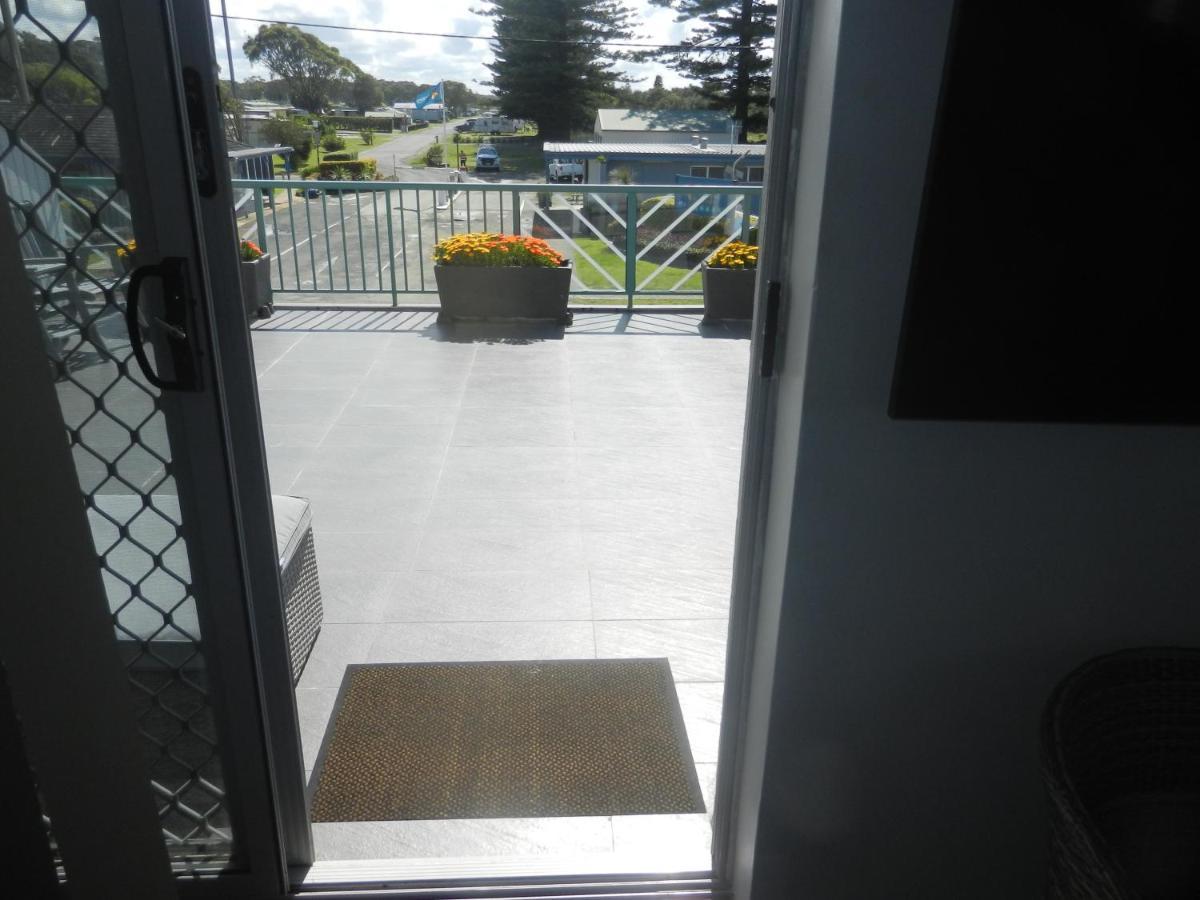 Oceanside Hawks Nest Hotel Luaran gambar