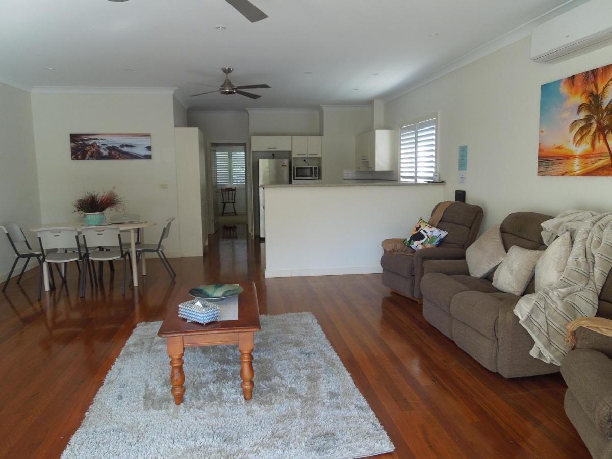 Oceanside Hawks Nest Hotel Luaran gambar