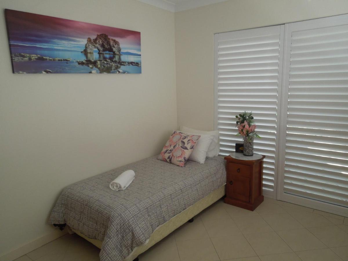 Oceanside Hawks Nest Hotel Luaran gambar