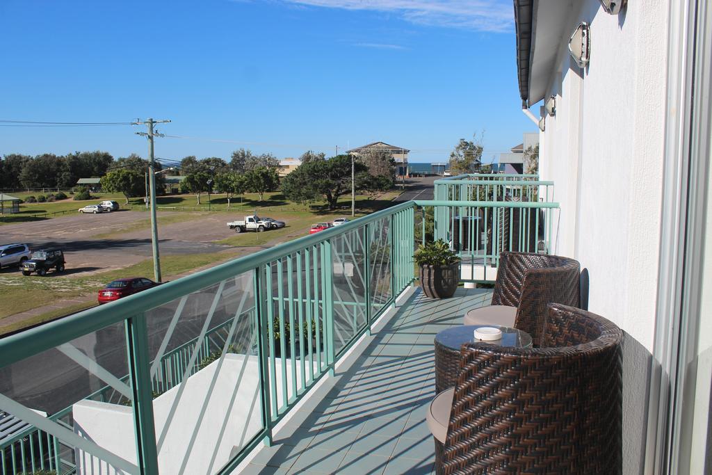 Oceanside Hawks Nest Hotel Bilik gambar